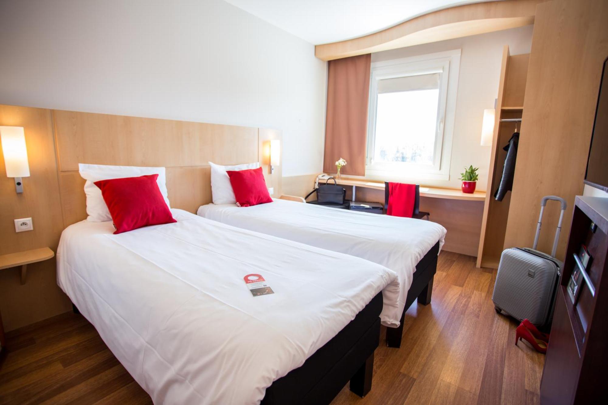 Ibis Hotel Plzeň Exterior foto